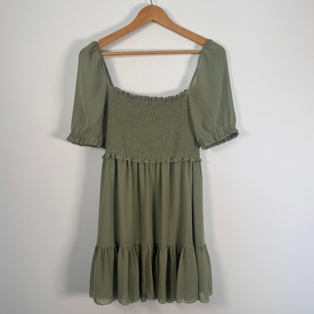 Wilfred Laken Mini Dress Sage Green Smocked Puff Sleeve Chiffon size Medium